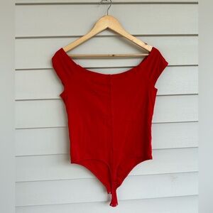 || Everlane || Off the Shoulder Bodysuit